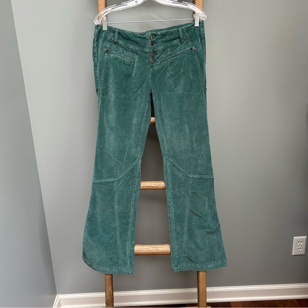 Woman’s Free People size 6 jade green velour pant